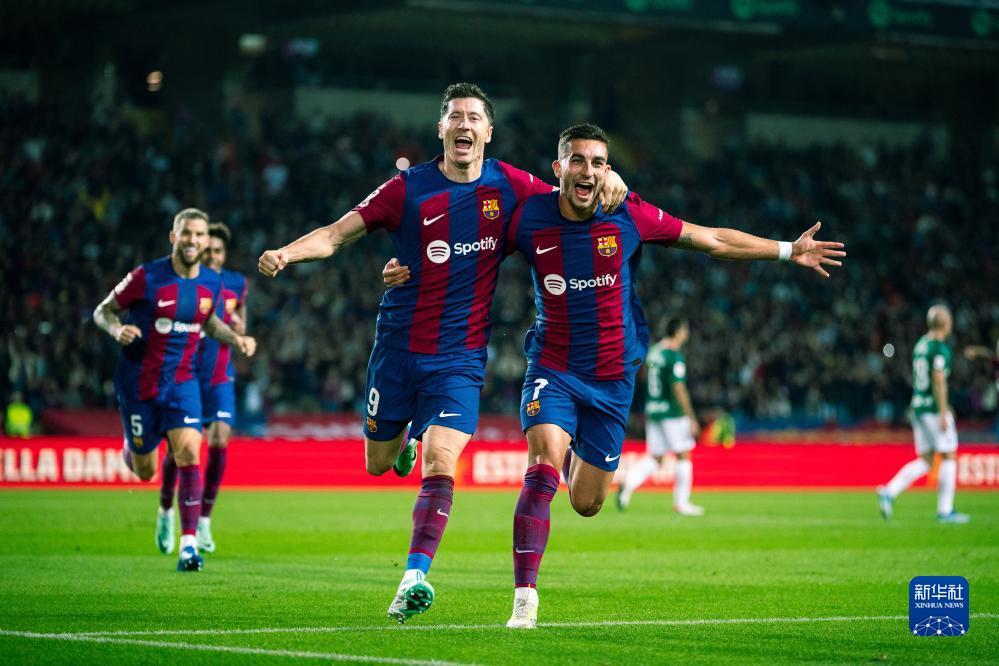 甲的拜仁慕 甲的拜仁慕