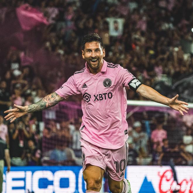 背后传球助 背后传球助