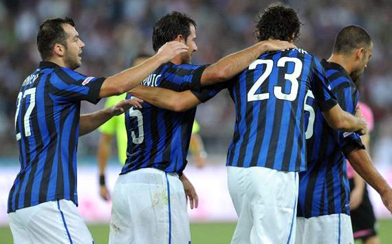 球迷再次回 球迷再次回