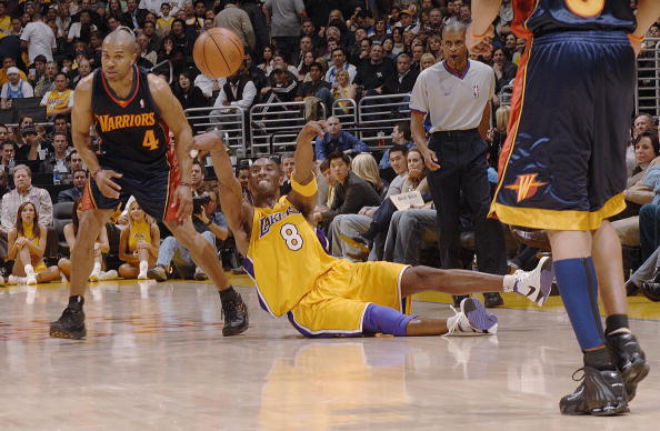 现代足球已 现代足球已